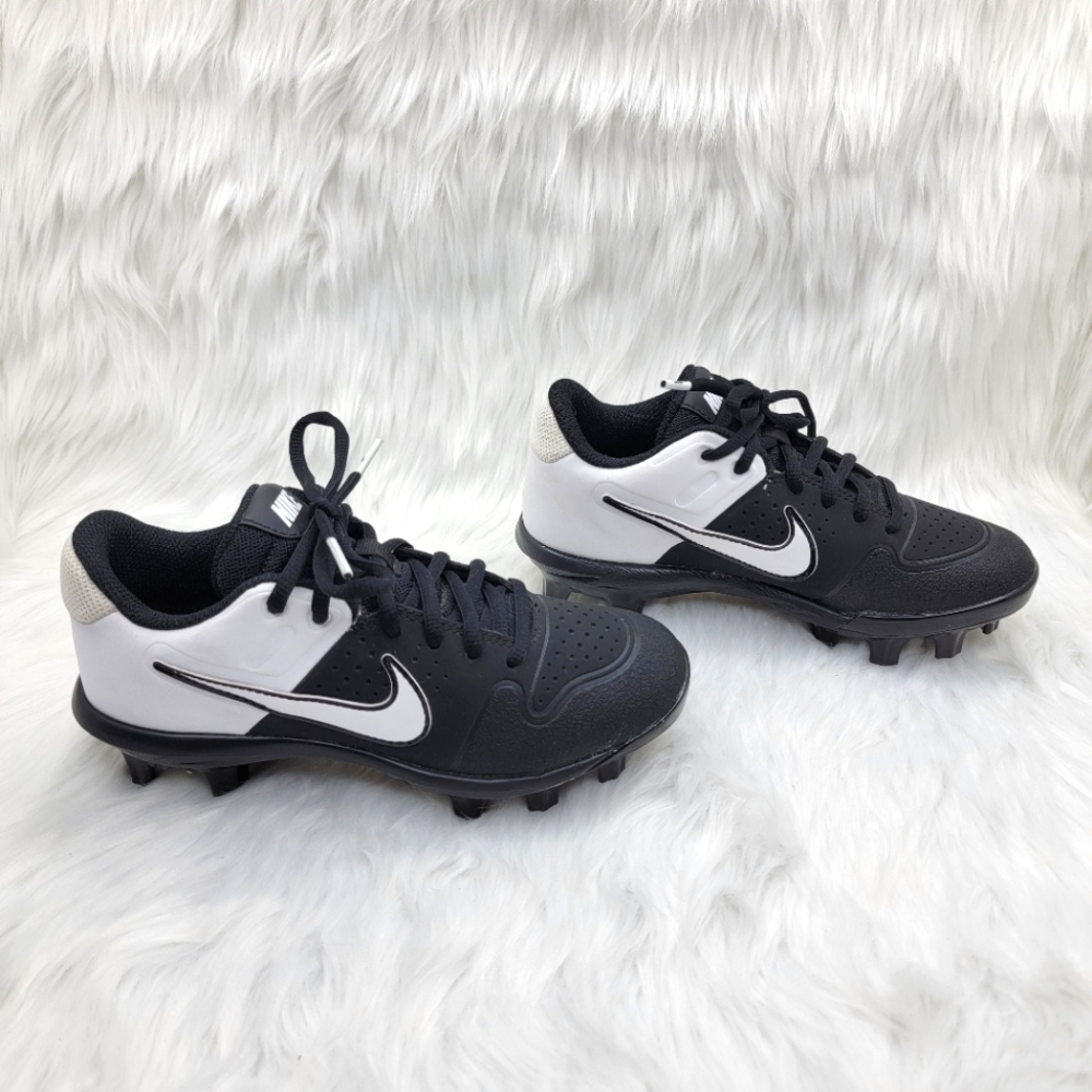 Nike alpha huarache varsity baseball cleats.